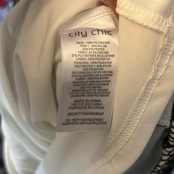 NWT City Chic Pretty Lace dress in black and white - Picture 13 of 13